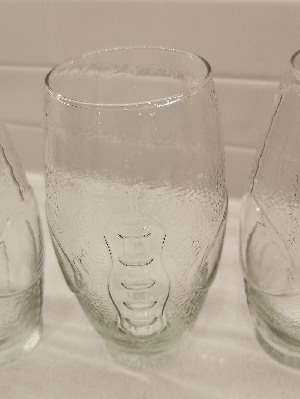 NWTClear Textured Glass Tumbler - Set of 4 - Picture 2 of 5